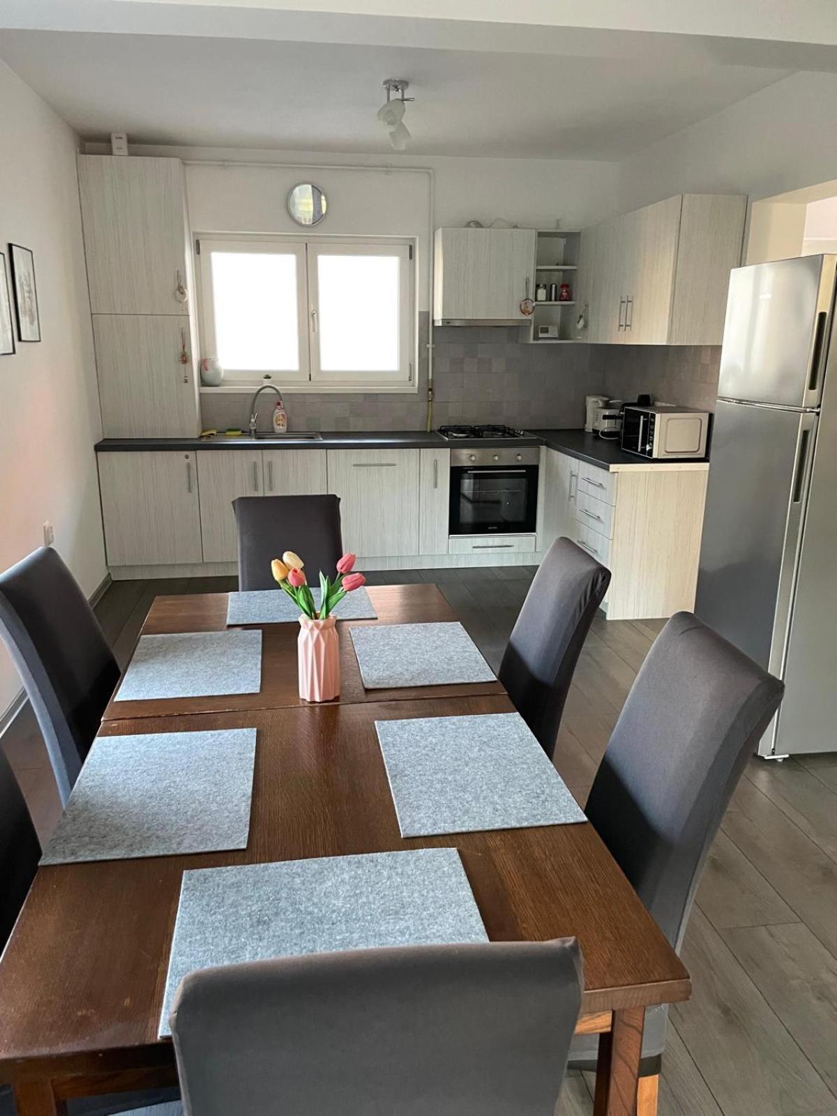 Fenyo Apartman House I Odorheiu Secuiesc Eksteriør bilde